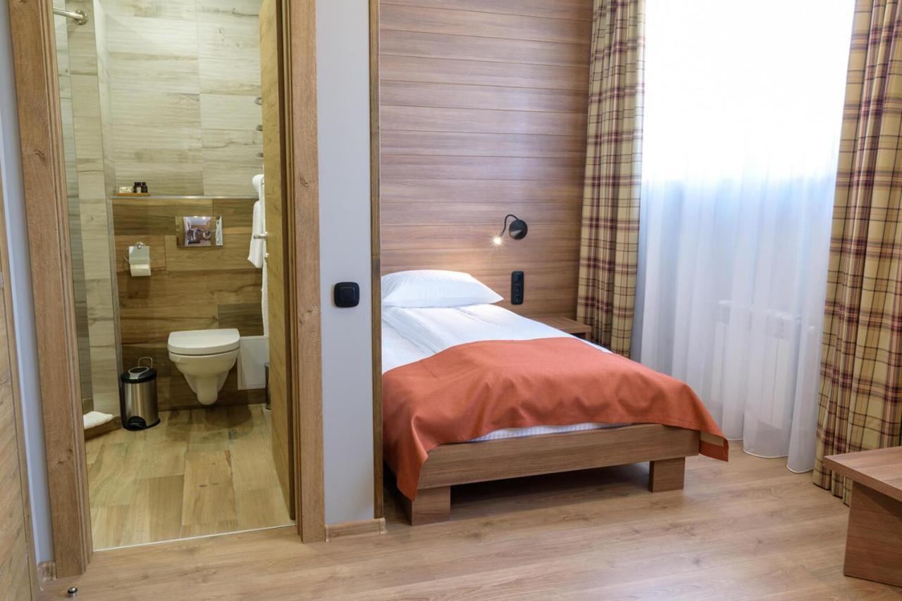 Hotel Irys By Derenivska Kupil Nyzhne Solotvyno Dış mekan fotoğraf