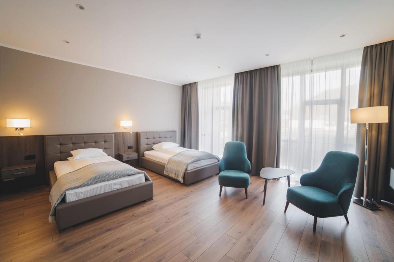 Hotel Irys By Derenivska Kupil Nyzhne Solotvyno Dış mekan fotoğraf