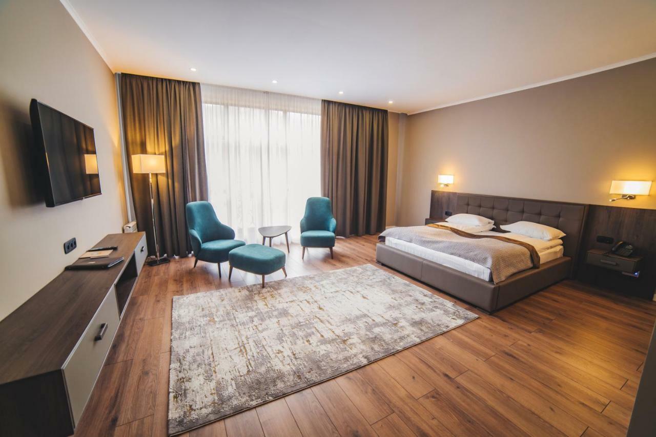 Hotel Irys By Derenivska Kupil Nyzhne Solotvyno Dış mekan fotoğraf